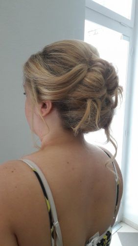 κομμωτήριο Τήνος - Κυριακή Δεσύπρη