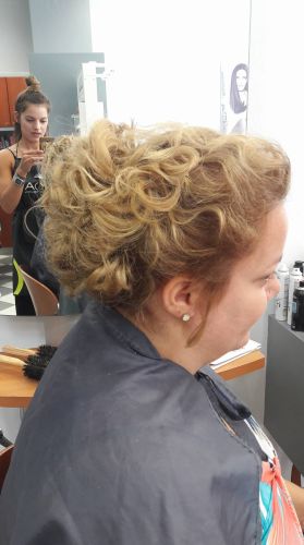 κομμωτήριο Τήνος - Κυριακή Δεσύπρη